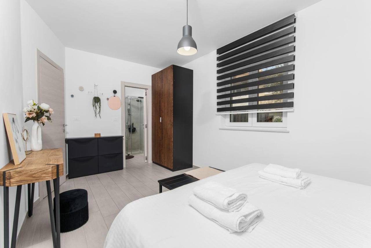 Apart Residence Galant Rovinj Bagian luar foto